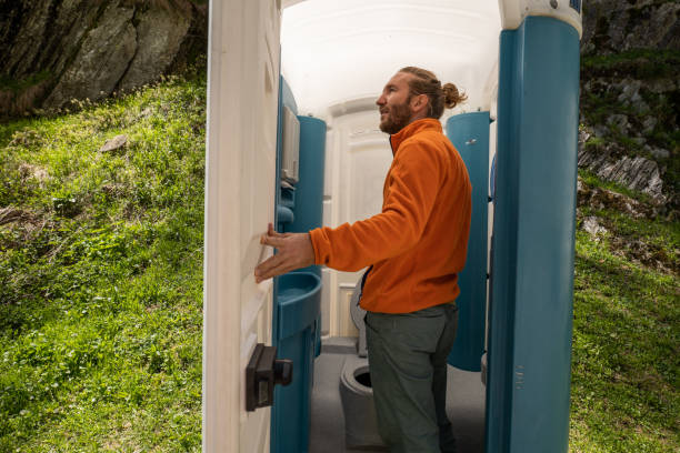 Portable Toilet Options We Offer in Califon, NJ